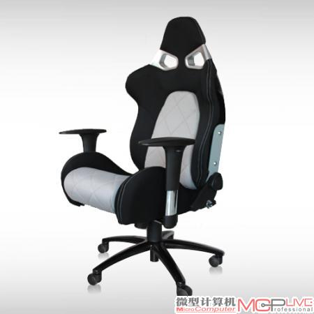 AKRACING品牌的专业电脑椅，坐垫柔软，对臀部的包裹性极强。