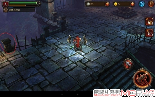 10英寸平板能显示多宽广的游戏场景，例如图中用红线标出的地方，明显多了一个石柱。