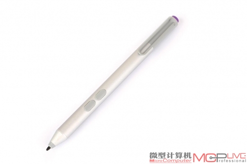 Surface Pen的外观和普通的笔没有太大区别，而三个实体按键的配备提供了更多的便利性。